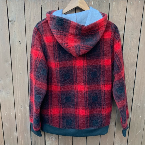 Free Planet | Red/Blk Buffalo Plaid Sweatshirt - Picture 5 of 8
